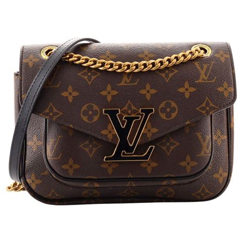 louis vuitton passy monogram.